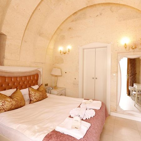 Anatelein Cave Hotel Uchisar Exterior photo