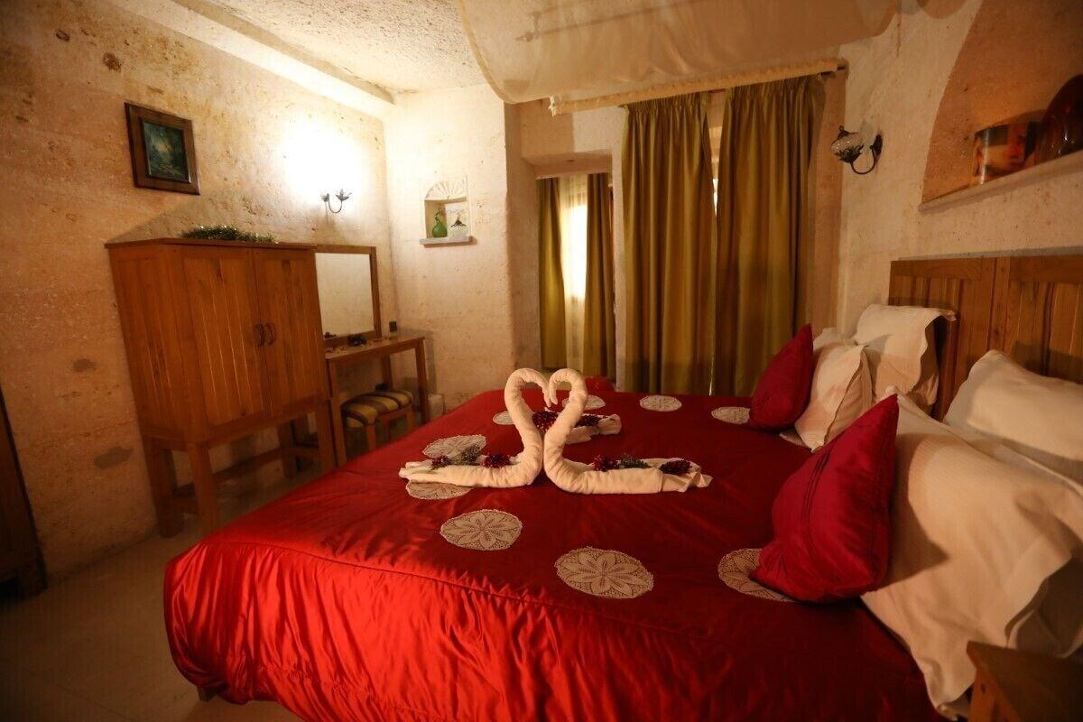 Anatelein Cave Hotel Uchisar Exterior photo